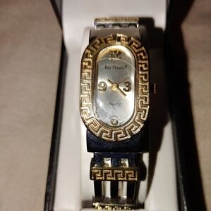 NEW LADIES SILVER TONE QUARTZ BRACELET WATCH